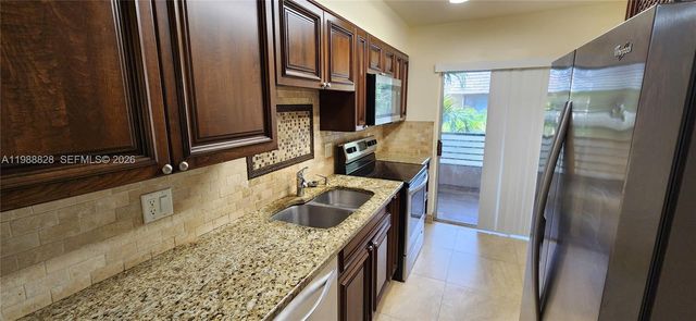 2810 Riverside Dr 203-4, Coral Springs, FL 33065