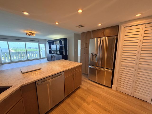 2100 S OCEAN Drive 16H, Fort Lauderdale, FL 33316