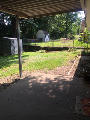 707 Gemi Dr, Longview, TX 75604