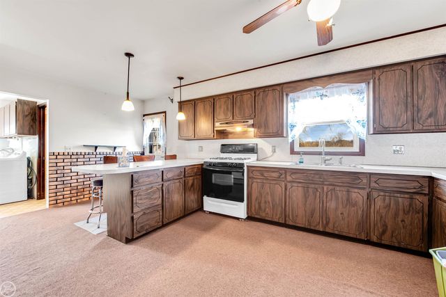 15594 Bryce Road, Capac, MI 48014