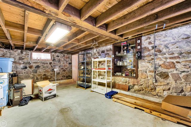 15594 Bryce Road, Capac, MI 48014