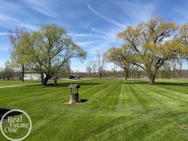 15594 Bryce Road, Capac, MI 48014