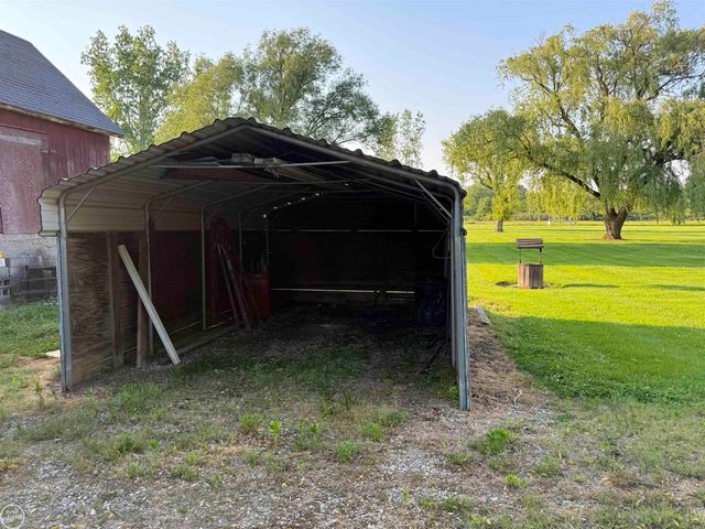 15594 Bryce Road, Capac, MI 48014