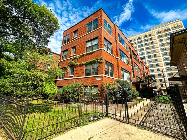 7425 N Sheridan Road GE, Chicago, IL 60626