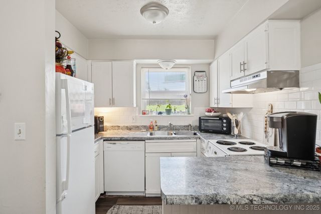 2519 S Florence Place 1, Tulsa, OK 74114