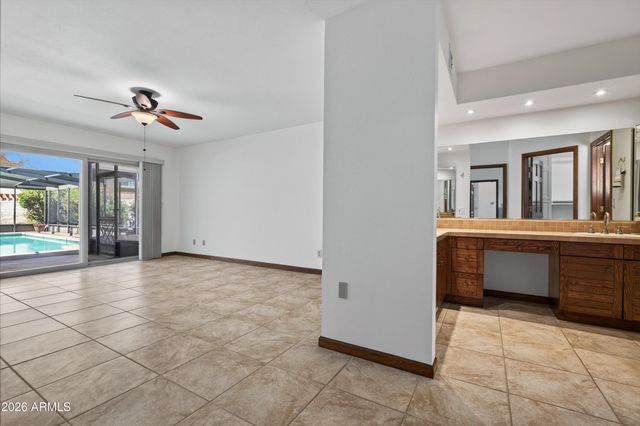17018 N 57TH Street, Scottsdale, AZ 85254