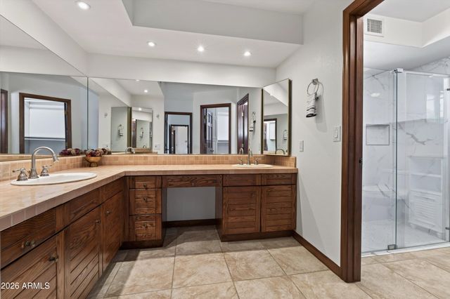 17018 N 57TH Street, Scottsdale, AZ 85254