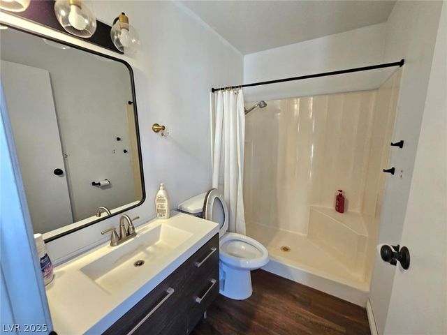 1460 Hialeah Drive B, Las Vegas, NV 89119