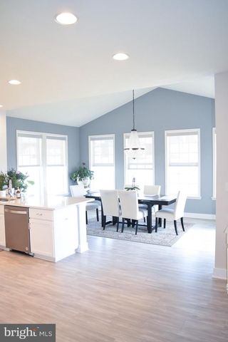 205 VOLTAIRE ST, Gerrardstown, WV 25420