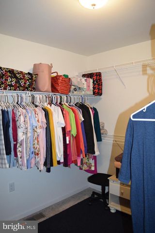 205 VOLTAIRE ST, Gerrardstown, WV 25420