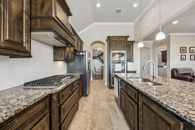 1116 Macgregor Lane, Gunter, TX 75058