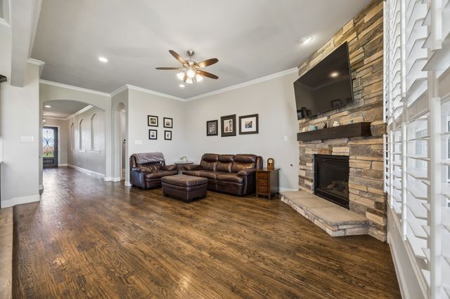 1116 Macgregor Lane, Gunter, TX 75058