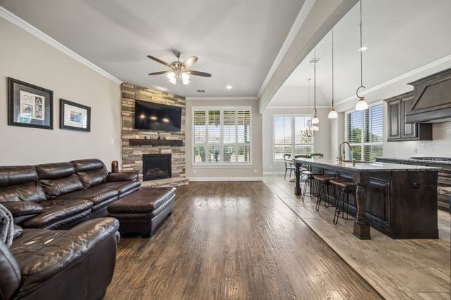 1116 Macgregor Lane, Gunter, TX 75058