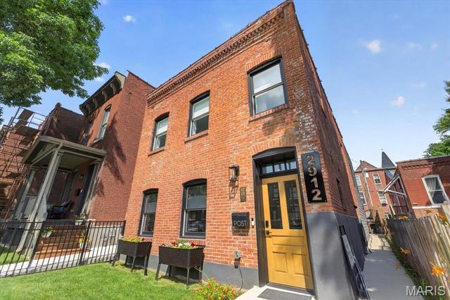 2912 Missouri Avenue, St Louis, MO 63118