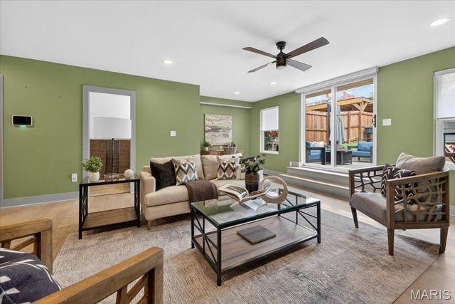 2912 Missouri Avenue, St Louis, MO 63118