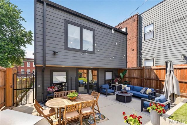 2912 Missouri Avenue, St Louis, MO 63118