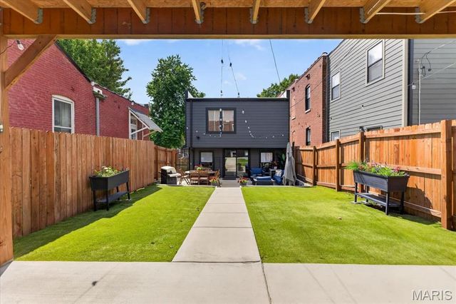 2912 Missouri Avenue, St Louis, MO 63118