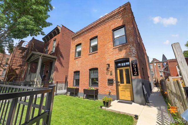 2912 Missouri Avenue, St Louis, MO 63118