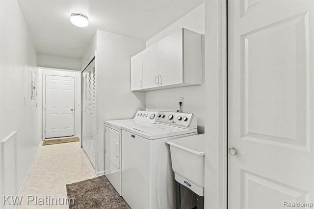 16531 Covington Drive, Clinton Township, MI 48038