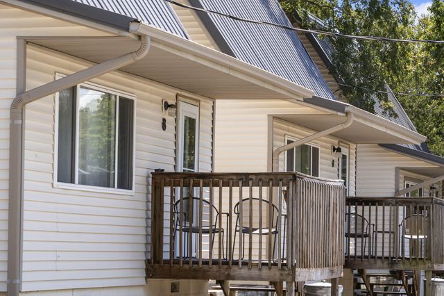 88 Deep Water Circle, Reeds Spring, MO 65737