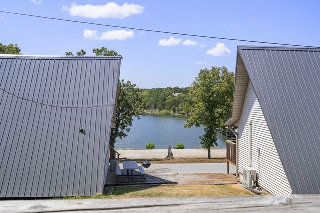 88 Deep Water Circle, Reeds Spring, MO 65737