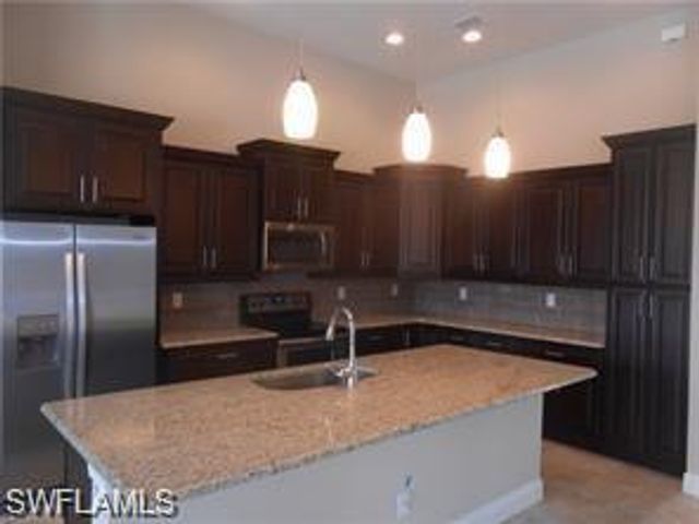 1901 21st TER, Cape Coral, FL 33990