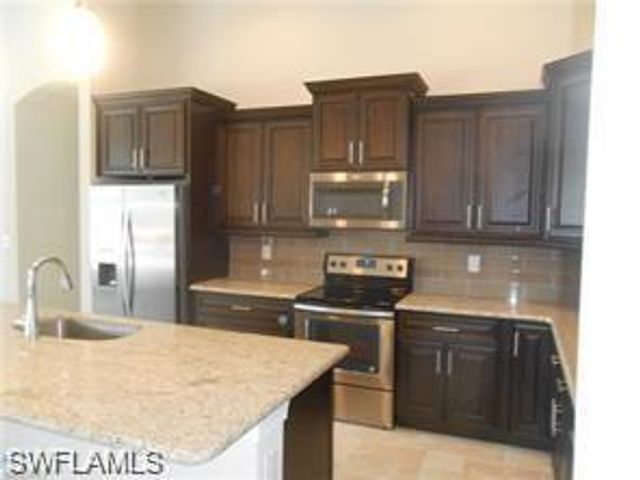 1901 21st TER, Cape Coral, FL 33990