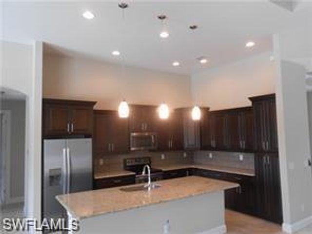 1901 21st TER, Cape Coral, FL 33990