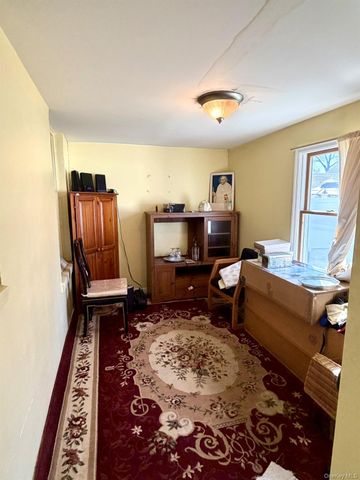 586 Stratford Road, North Baldwin, NY 11510