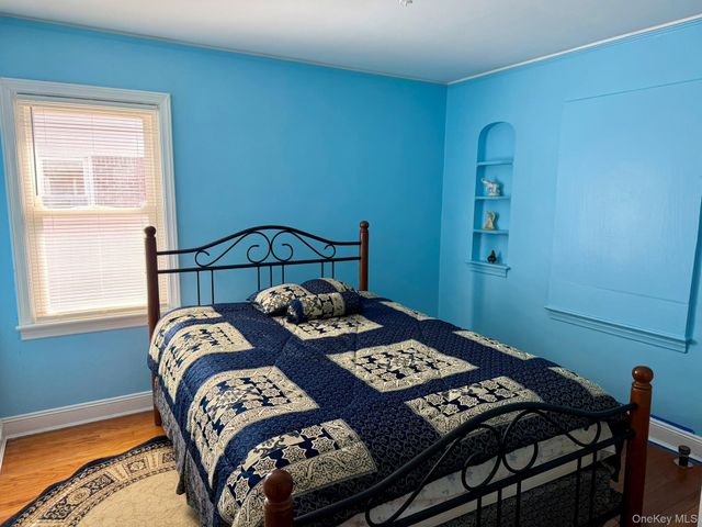 586 Stratford Road, North Baldwin, NY 11510