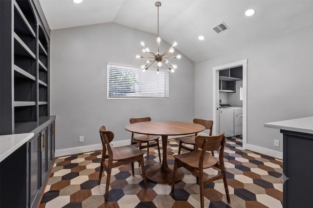 3211 Lawnview Avenue, Dallas, TX 75227