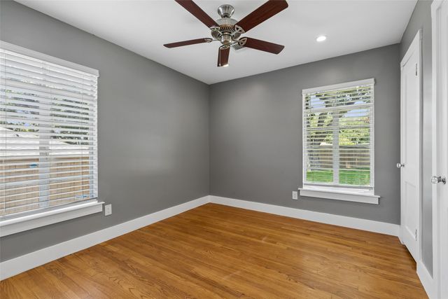 3211 Lawnview Avenue, Dallas, TX 75227