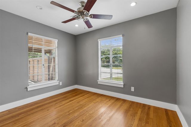 3211 Lawnview Avenue, Dallas, TX 75227