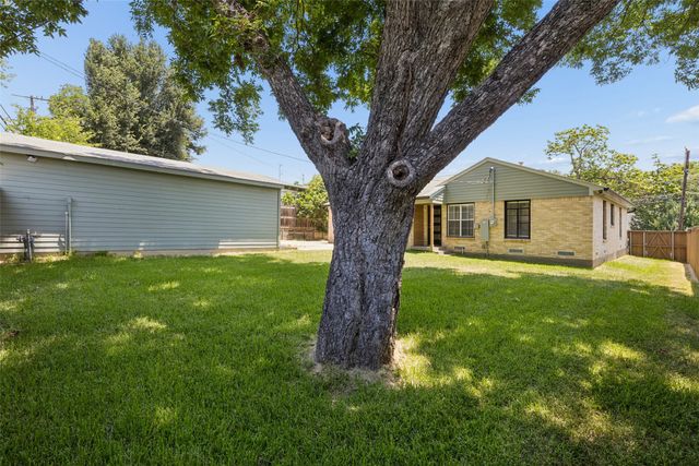 3211 Lawnview Avenue, Dallas, TX 75227