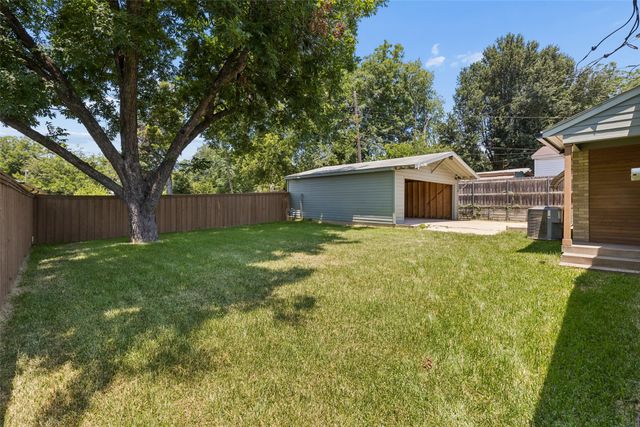 3211 Lawnview Avenue, Dallas, TX 75227