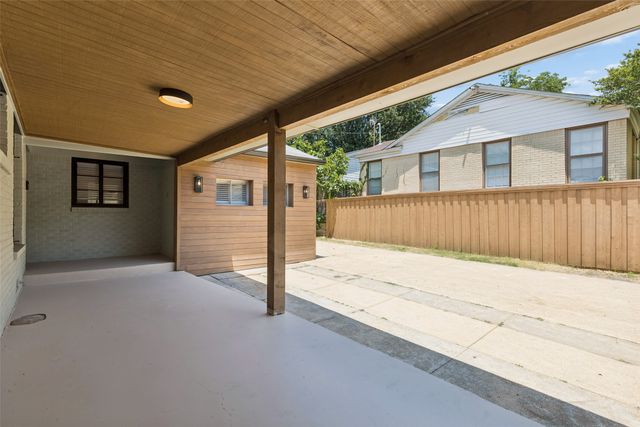 3211 Lawnview Avenue, Dallas, TX 75227