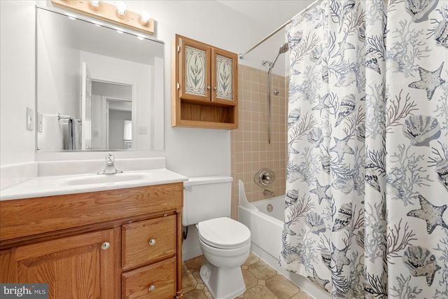 2603 SESKEY GLEN CT, Herndon, VA 20171