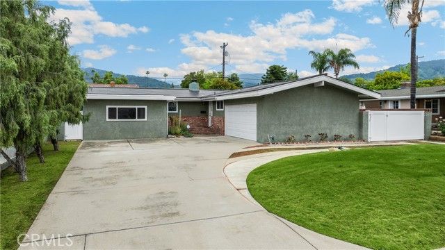 1005 E Woodland Lane, Glendora, CA 91741
