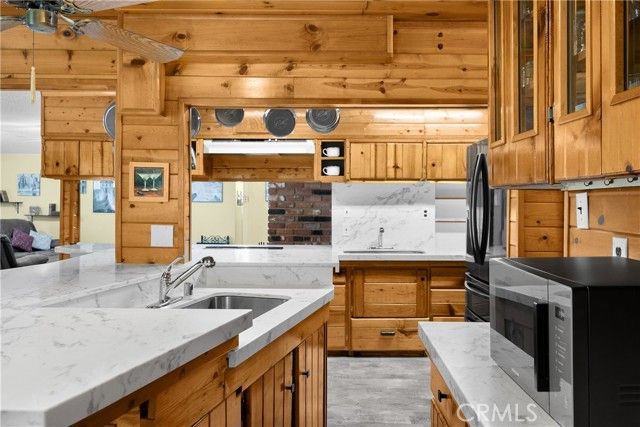 1005 E Woodland Lane, Glendora, CA 91741