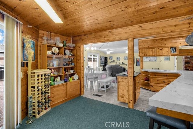 1005 E Woodland Lane, Glendora, CA 91741