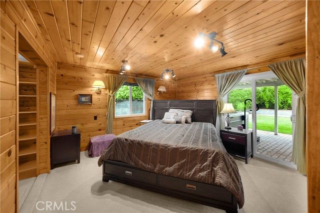 1005 E Woodland Lane, Glendora, CA 91741