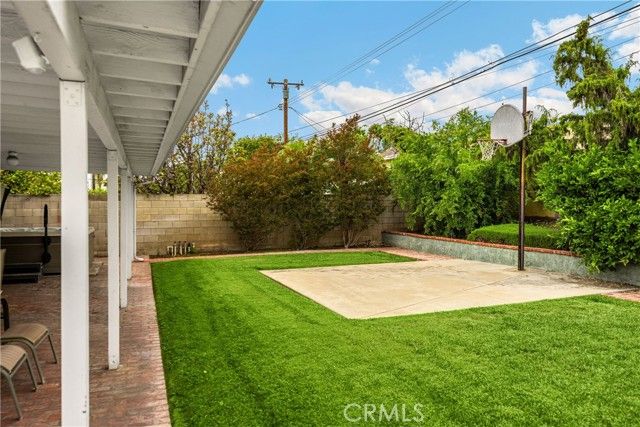 1005 E Woodland Lane, Glendora, CA 91741