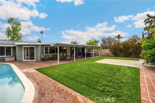 1005 E Woodland Lane, Glendora, CA 91741