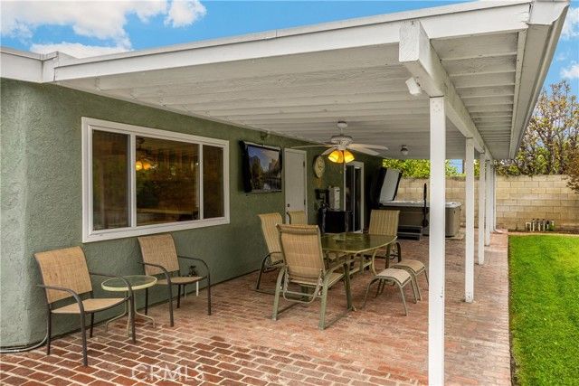 1005 E Woodland Lane, Glendora, CA 91741