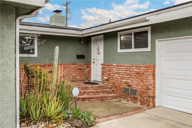 1005 E Woodland Lane, Glendora, CA 91741