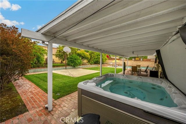 1005 E Woodland Lane, Glendora, CA 91741