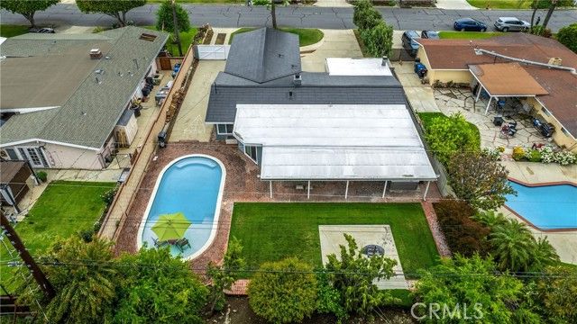 1005 E Woodland Lane, Glendora, CA 91741