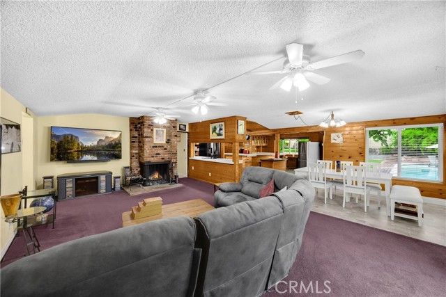 1005 E Woodland Lane, Glendora, CA 91741