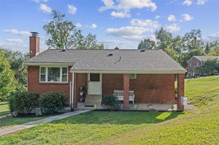 201 Alter Dr, Plum Boro, PA 15239