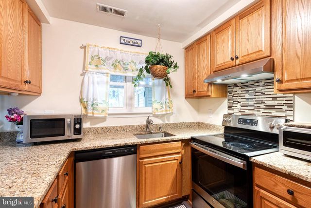 8626 CASTLEMILL CIR, Baltimore, MD 21236